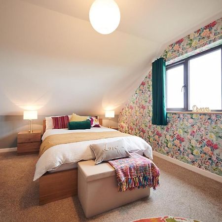 Maes Y Mel- A Couples, Pet Friendly, Rural Romantic Getaway With Countryside Views Gellywen Dış mekan fotoğraf