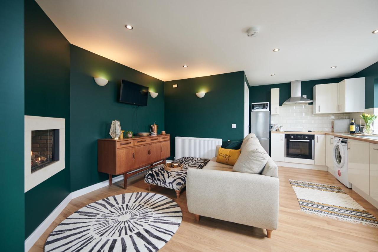 Maes Y Mel- A Couples, Pet Friendly, Rural Romantic Getaway With Countryside Views Gellywen Dış mekan fotoğraf