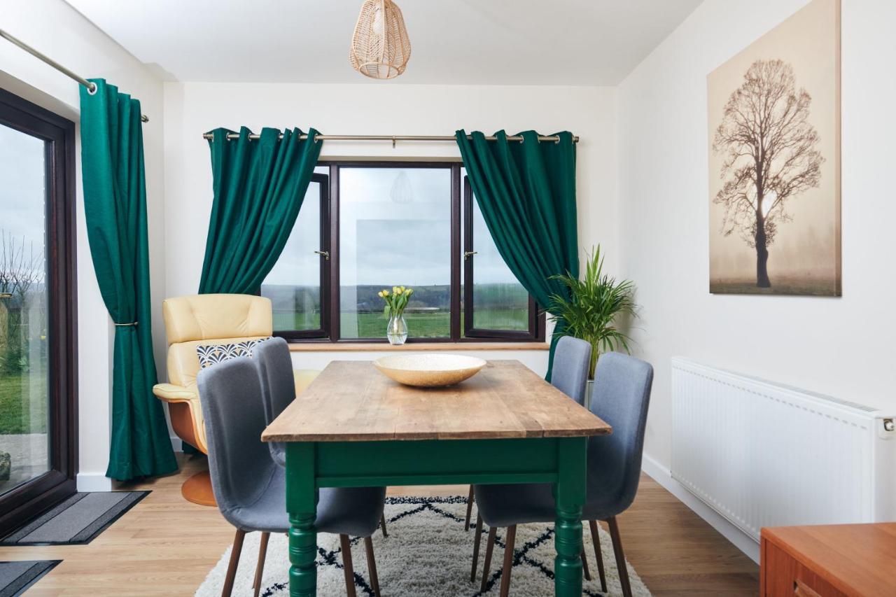 Maes Y Mel- A Couples, Pet Friendly, Rural Romantic Getaway With Countryside Views Gellywen Dış mekan fotoğraf